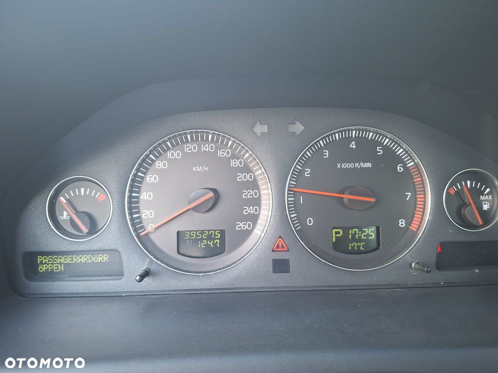 Volvo XC 70 - 8
