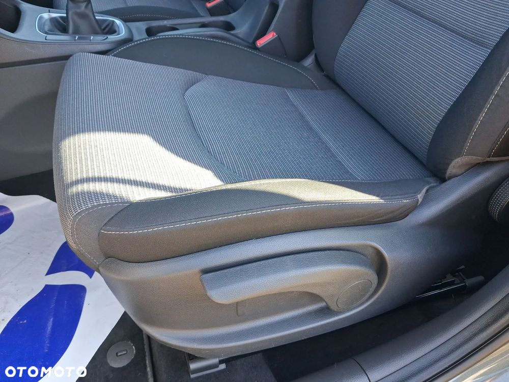 Hyundai i30 1.5 DPI Classic + - 14