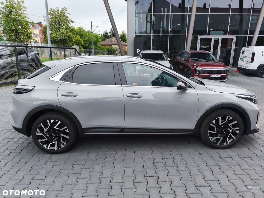 Kia XCeed 1.6 T-GDI Tribute DCT - 4