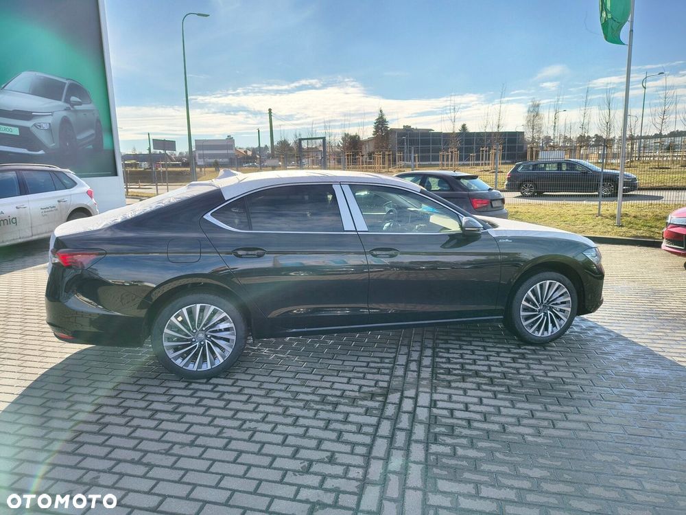 Skoda Superb 2.0 TSI 4x4 L&K DSG - 9