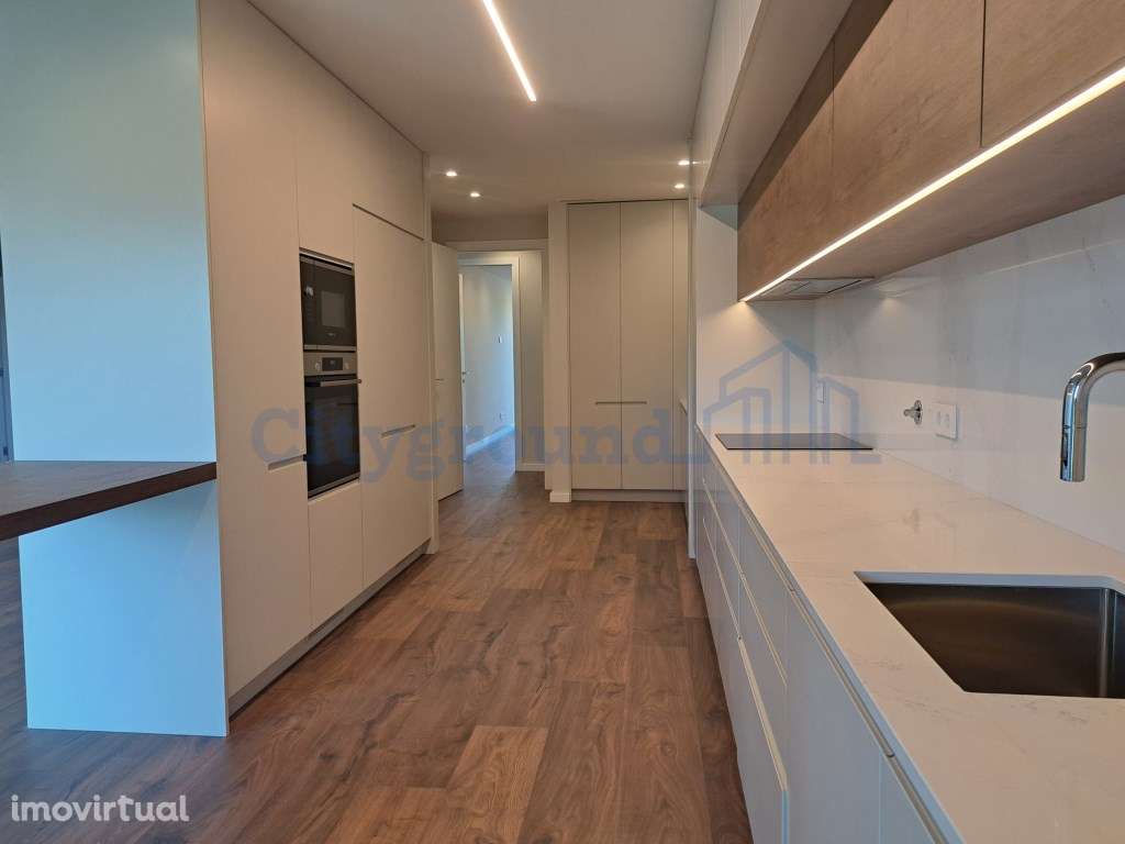 Apartamento T3 Duplex na cidade de Leiria com 3 suítes e vista para... - Grande imagem: 4/31