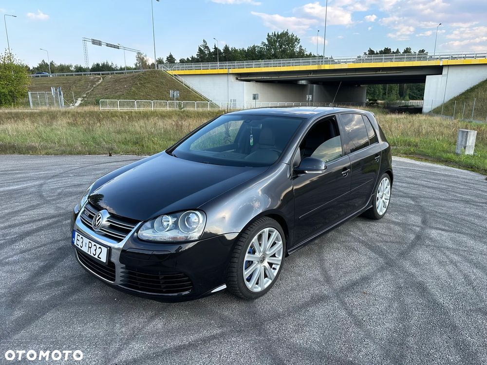 Volkswagen Golf R32 4Motion - 1