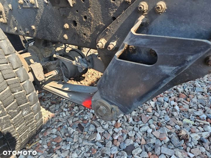 WIESZAK UCHWYT ŁAPA MOCOWANIE PÓŁRESORA RESORA IVECO EUROCARGO FELGI 17,5 - 2