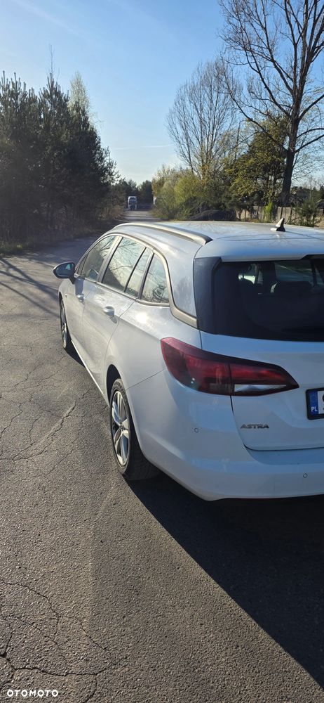Opel Astra 1.6 CDTI Sport - 3