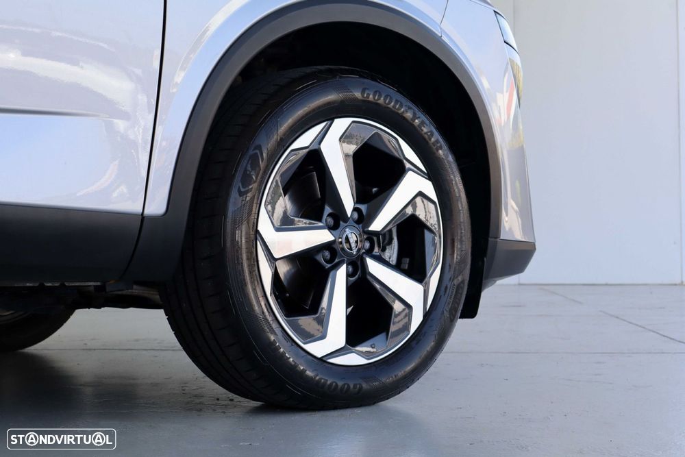 Nissan Qashqai 1.3 DIG-T Tekna + Xtronic - 9