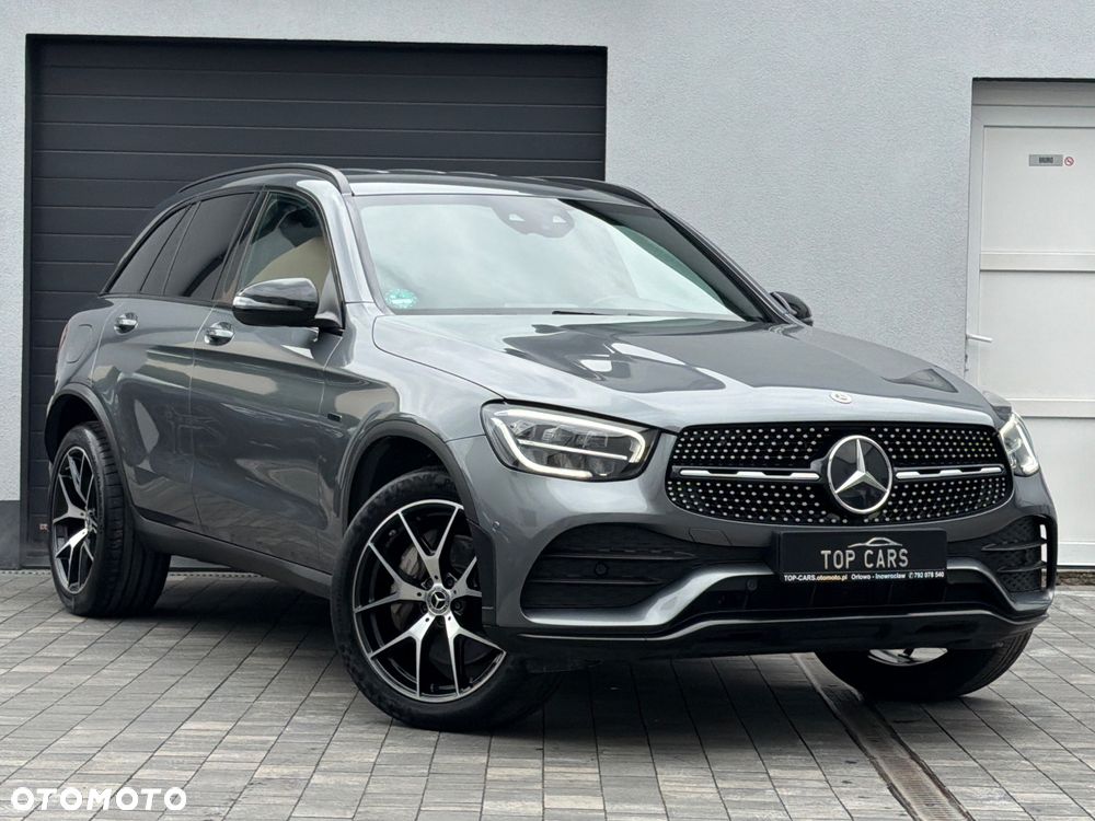 Mercedes-Benz GLC 300 e 4Matic 9G-TRONIC Edition AMG Line - 16