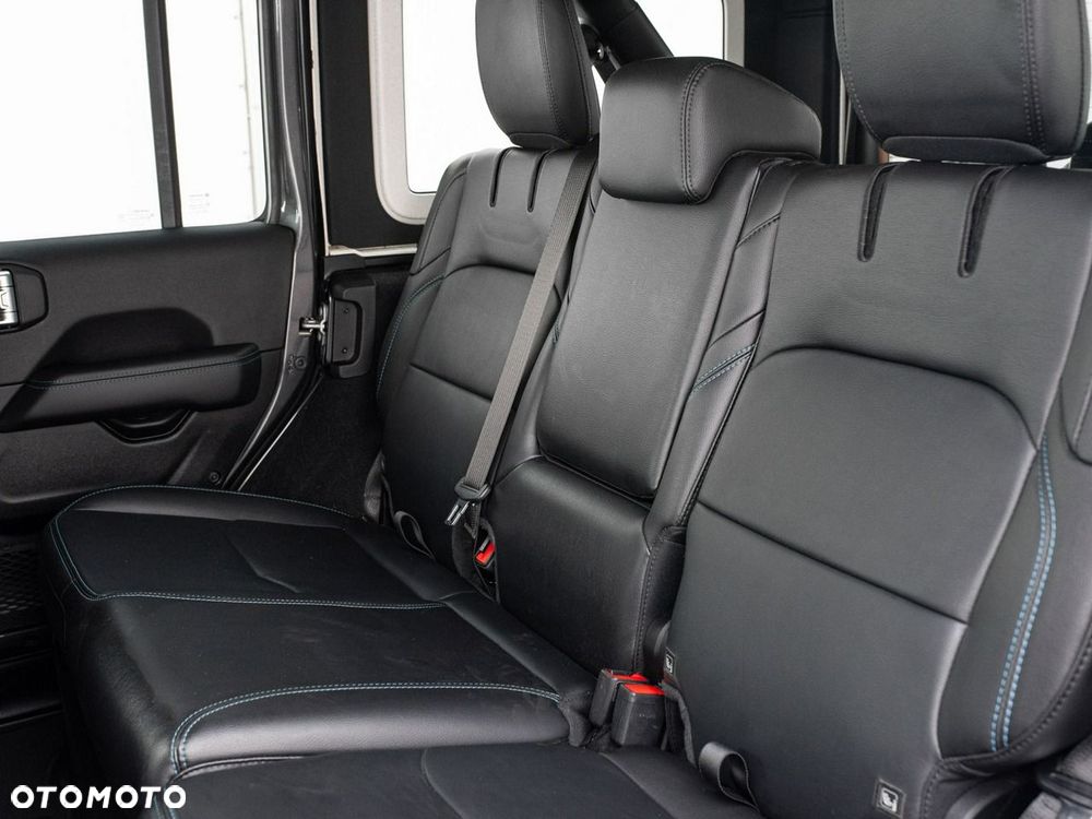 Jeep Wrangler - 27