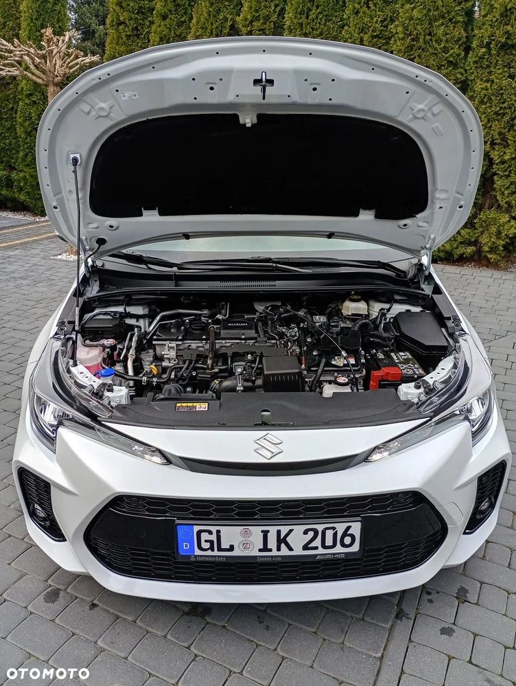 Suzuki Swace 1.8 Hybrid Premium Plus CVT - 16