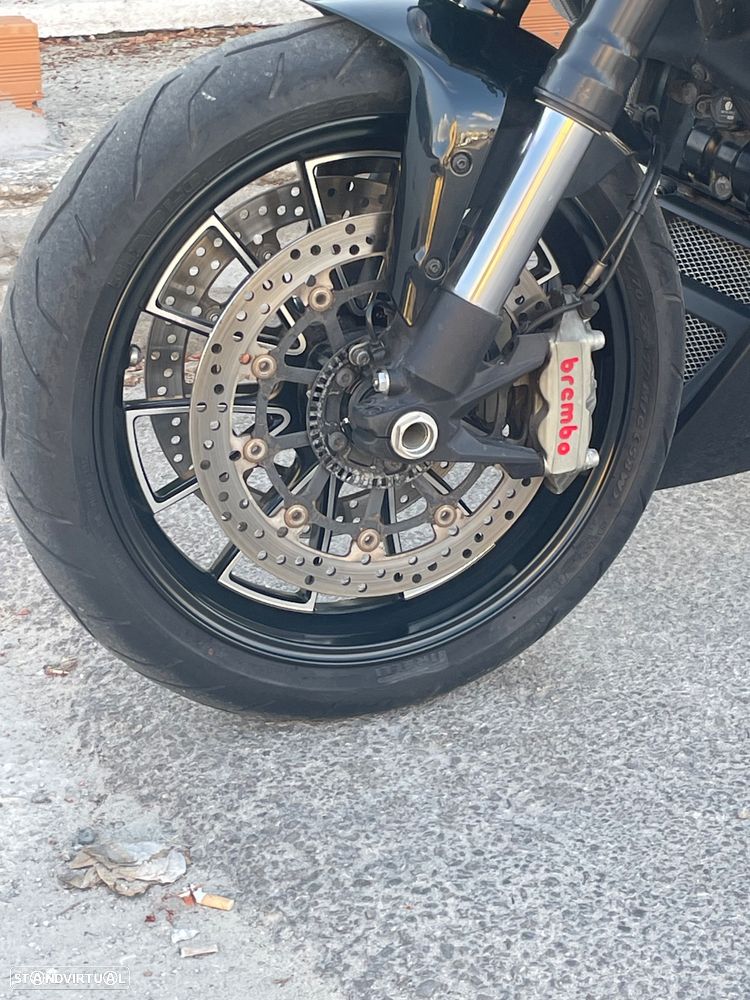 Ducati Diavel Carbon - 4