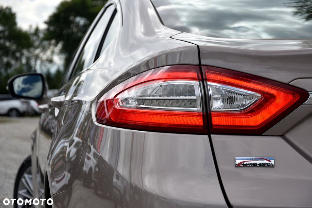 Ford Mondeo 2.0 Start-Stopp CVT Vignale - 6