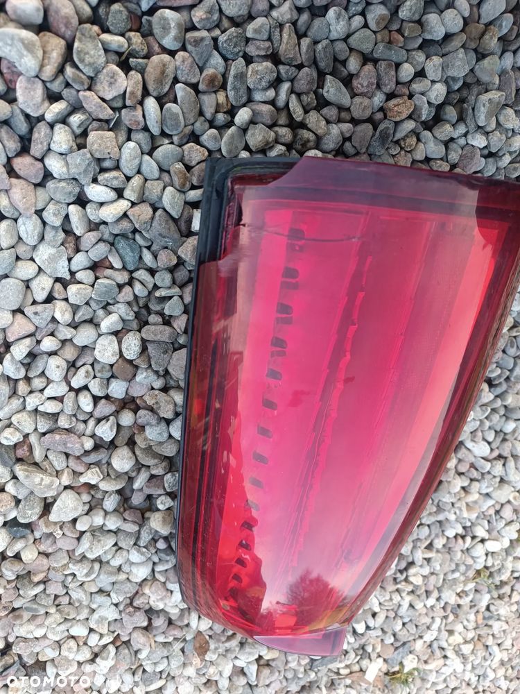 2008-2011 CADILLAC LAMPA TYŁ TYLNA PRAWA - 3