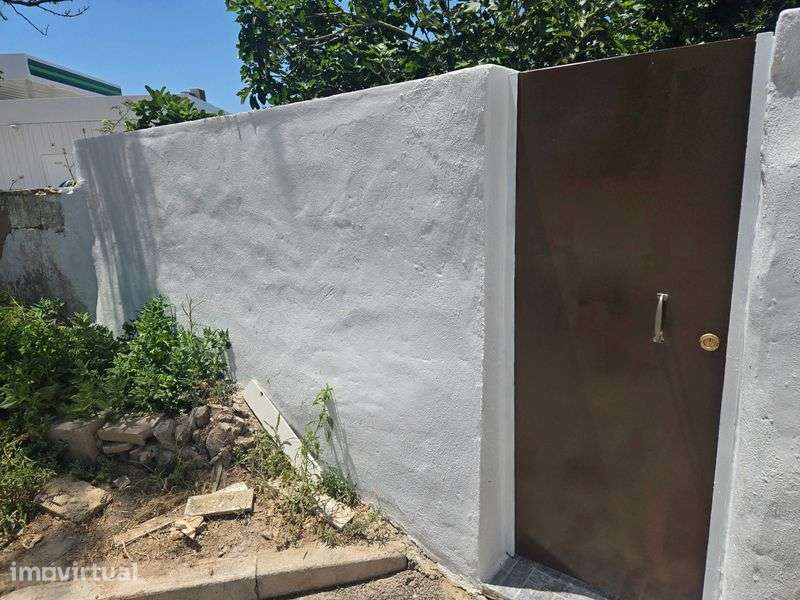 Charmosa moradia tradicional renovada em 2026 com pátio - Grande imagem: 2/10