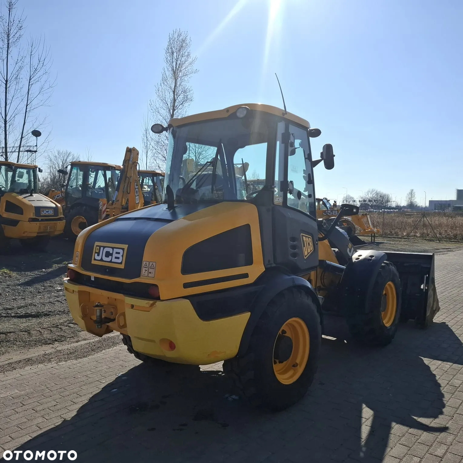 JCB 409 - 5