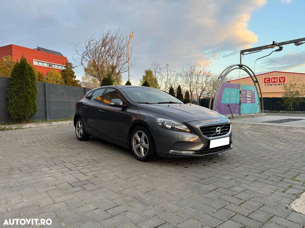Volvo V40 D2 Aut. Basic - 1