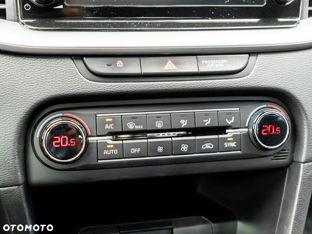 Kia XCeed 1.5 T-GDI M DCT - 24