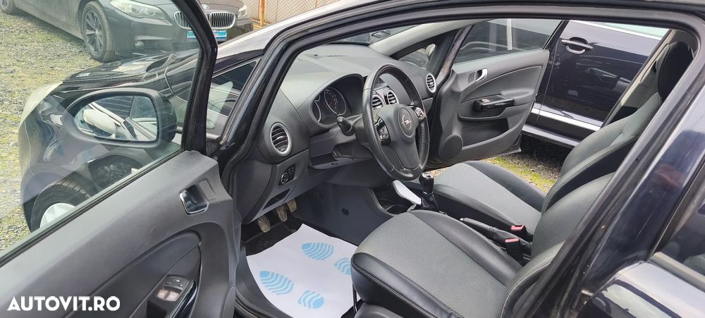 Opel Corsa 1.3 CDTI Cosmo - 22