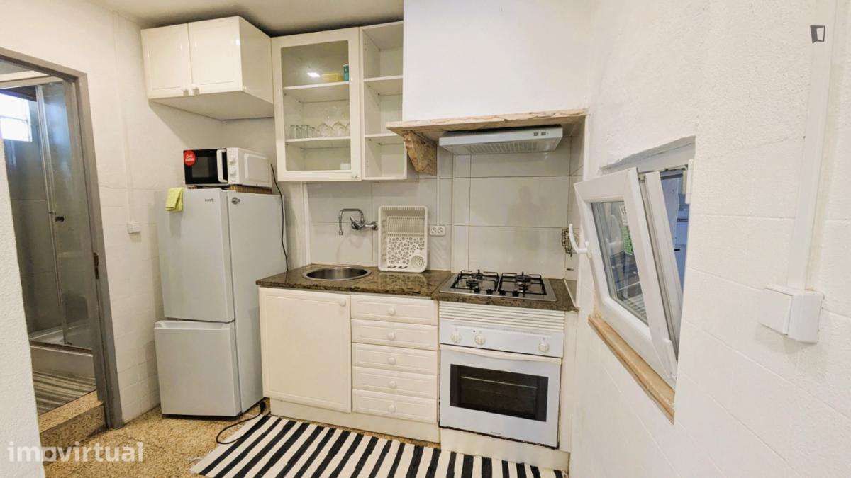 Estúdio - localizado em Amadora Lisbon - Grande imagem: 2/7