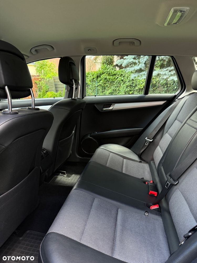 Mercedes-Benz Klasa C 200 (BlueEFFICIENCY) 7G-TRONIC Avantgarde - 9