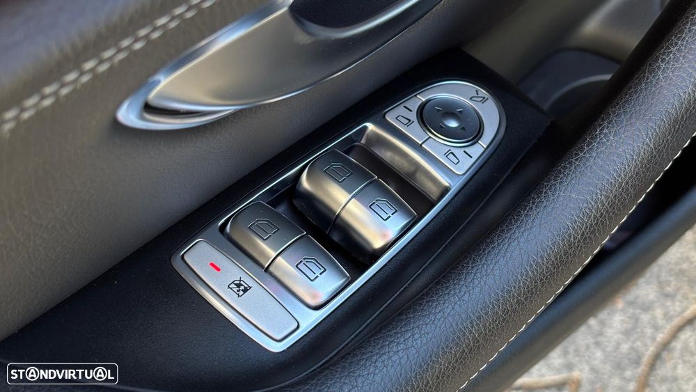 Mercedes-Benz E 300 de 9G-TRONIC AMG Line - 28