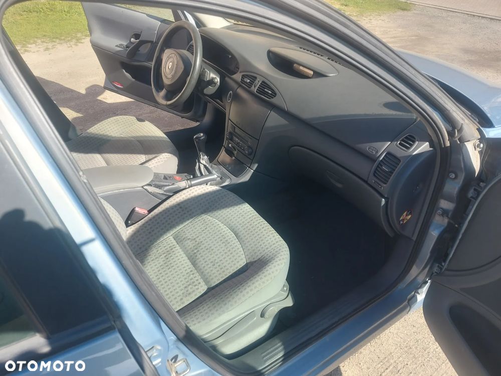 Renault Laguna - 12