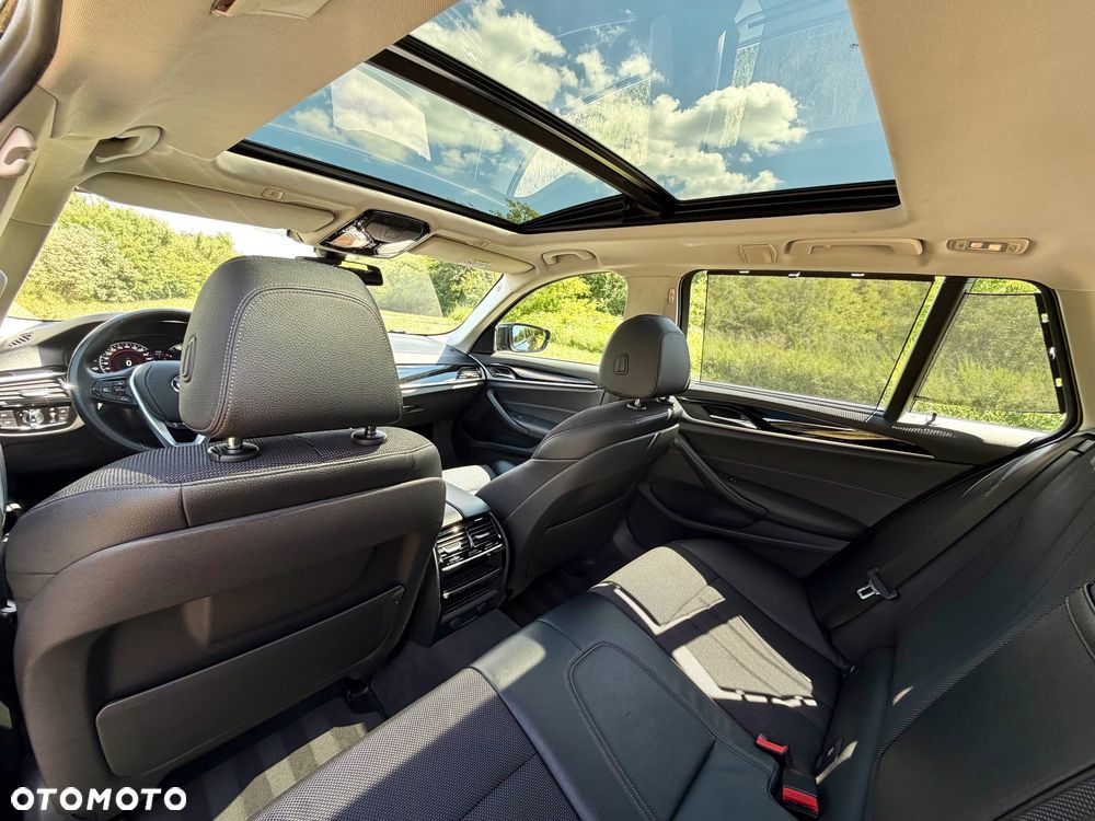 BMW Seria 5 520d xDrive MHEV Sport Line sport - 24