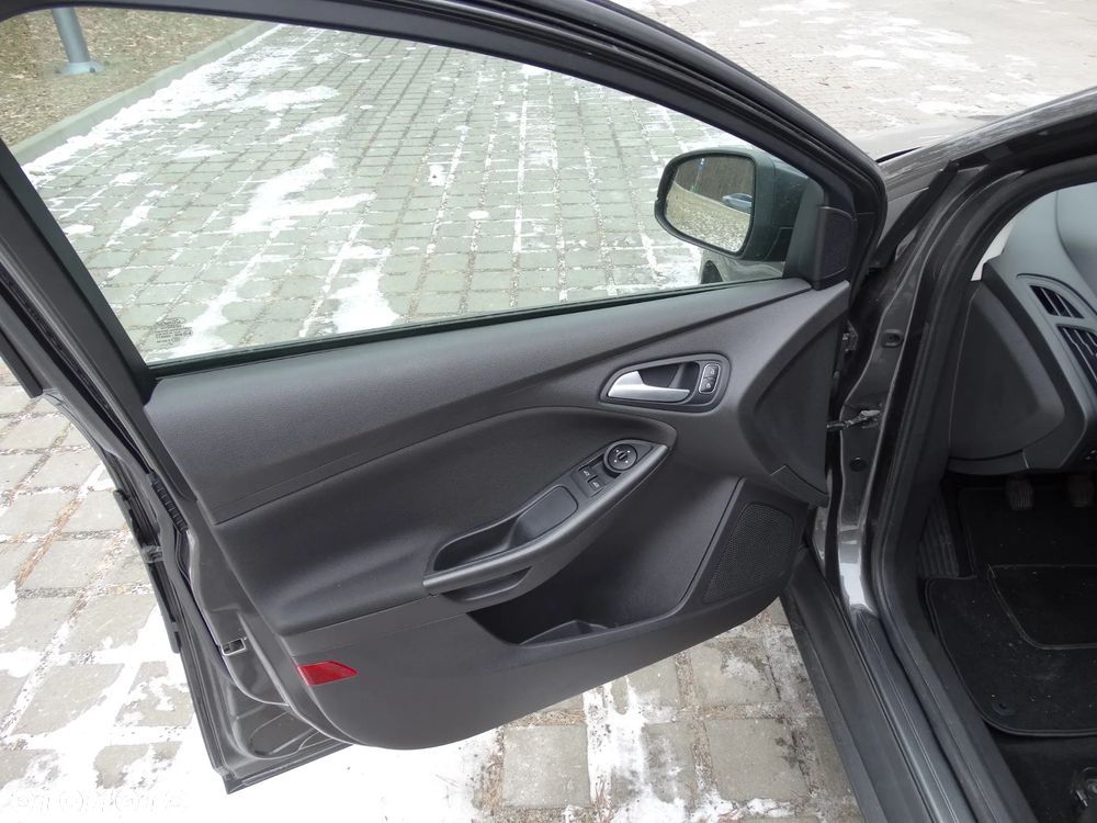 Ford Focus 1.0 EcoBoost Edition Start - 28