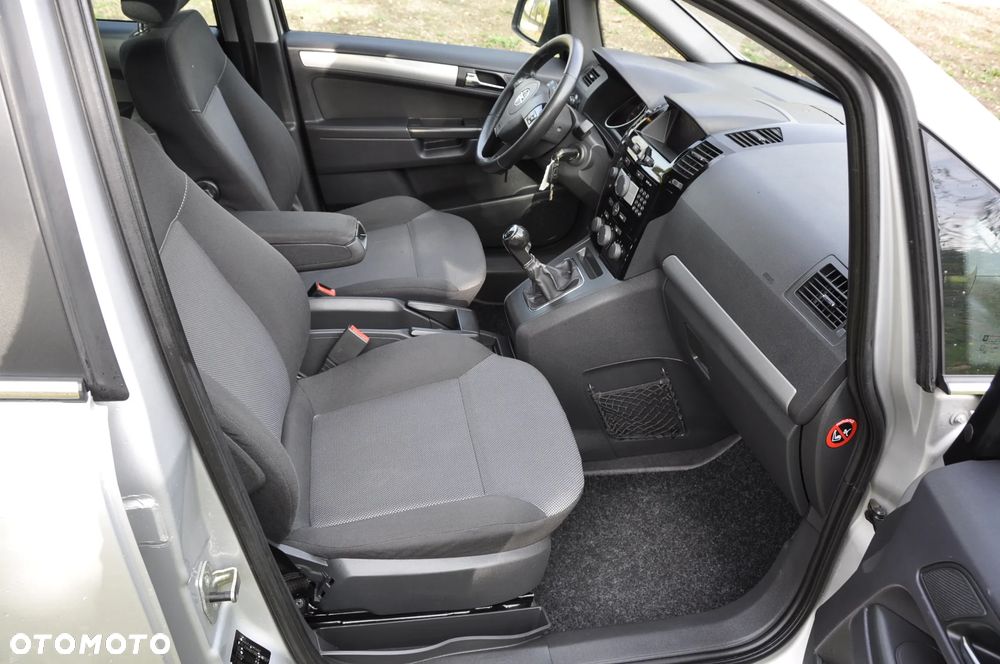 Opel Zafira 1.8 Active - 10