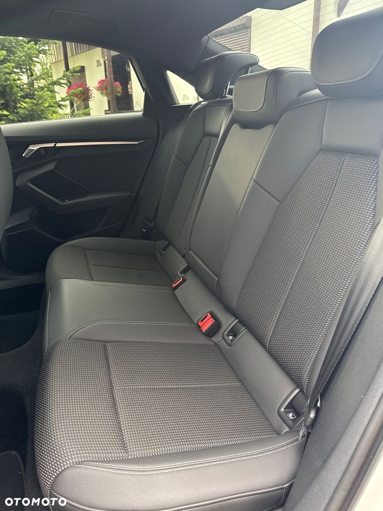 Audi A3 Limousine 40 TDI quattro S tronic S line - 17