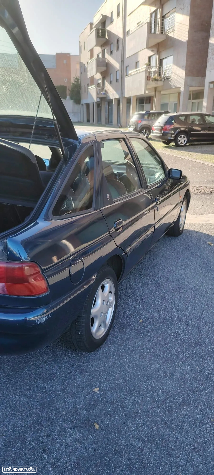 Ford Escort 1.4 Ghia - 6