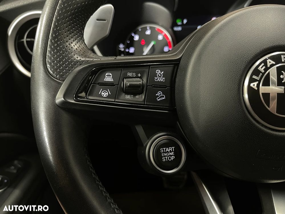 Alfa Romeo Stelvio 2.2 16V AT8 Q4 Sprint - 28