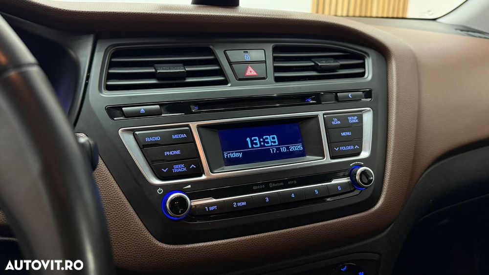 Hyundai i20 - 19