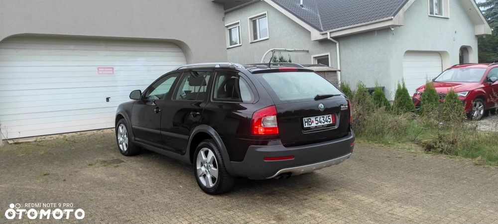 Skoda Octavia 2.0 TDI DPF 4x4 Ambiente - 37
