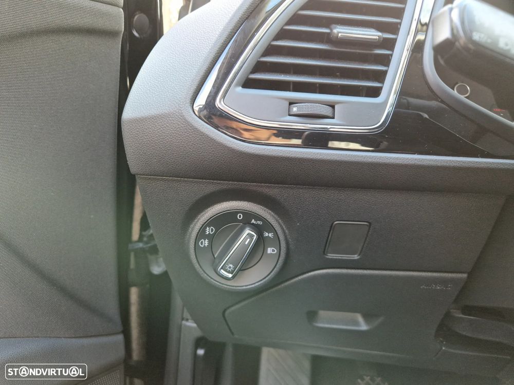 SEAT Leon ST 2.0 TDI DPF Style - 20