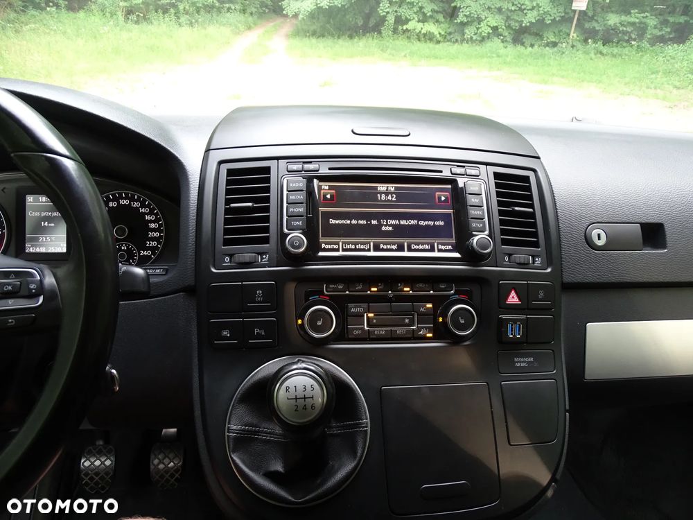 Volkswagen Multivan - 20