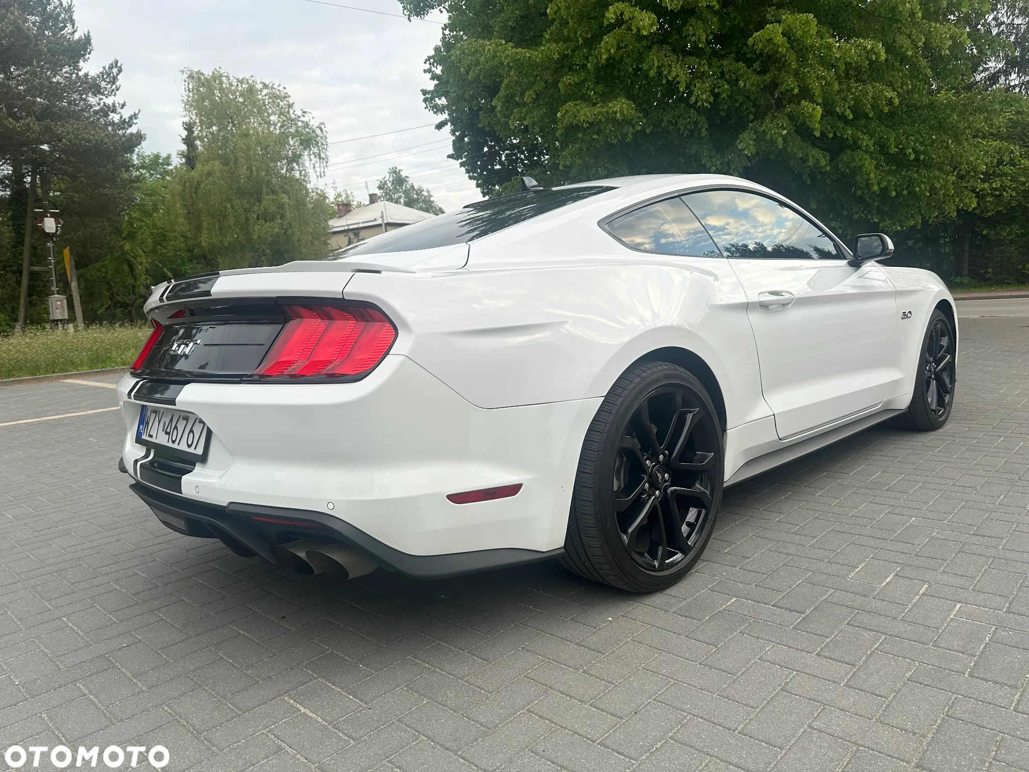 Ford Mustang 5.0 V8 GT - 10