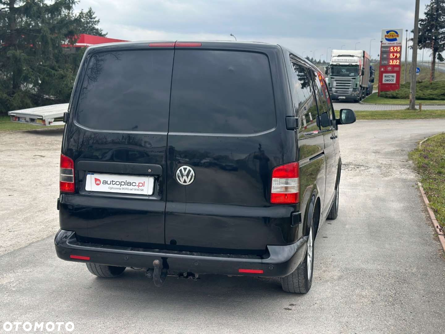 Volkswagen Transporter - 12