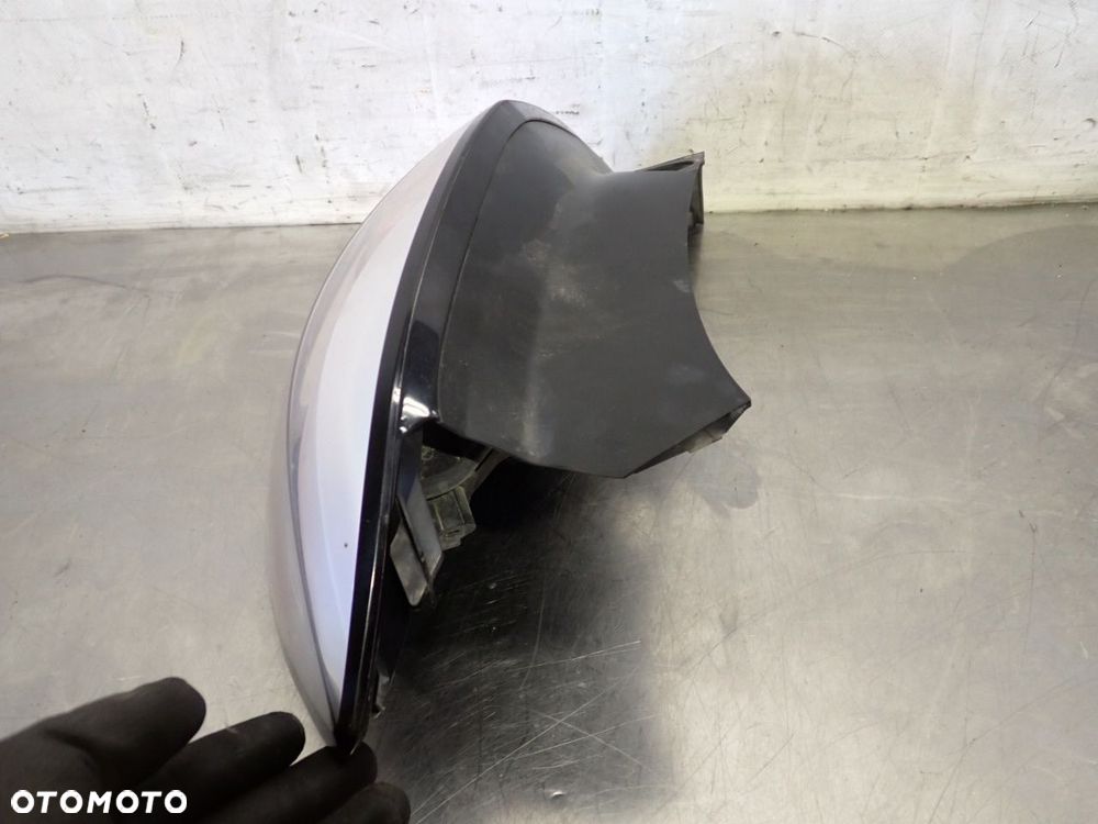 LAMPA PRAWA TYLNA OPEL ASTRA H 1.7CDTI - 3