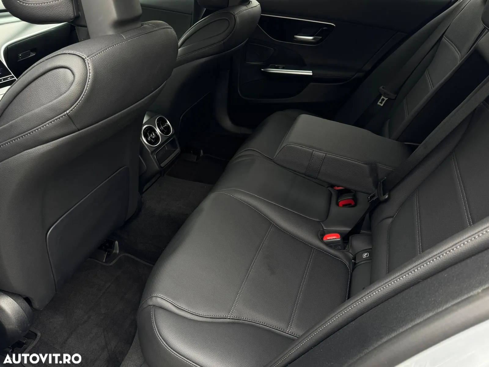 Mercedes-Benz C 300 de 4Matic 9G-TRONIC Avantgarde - 15
