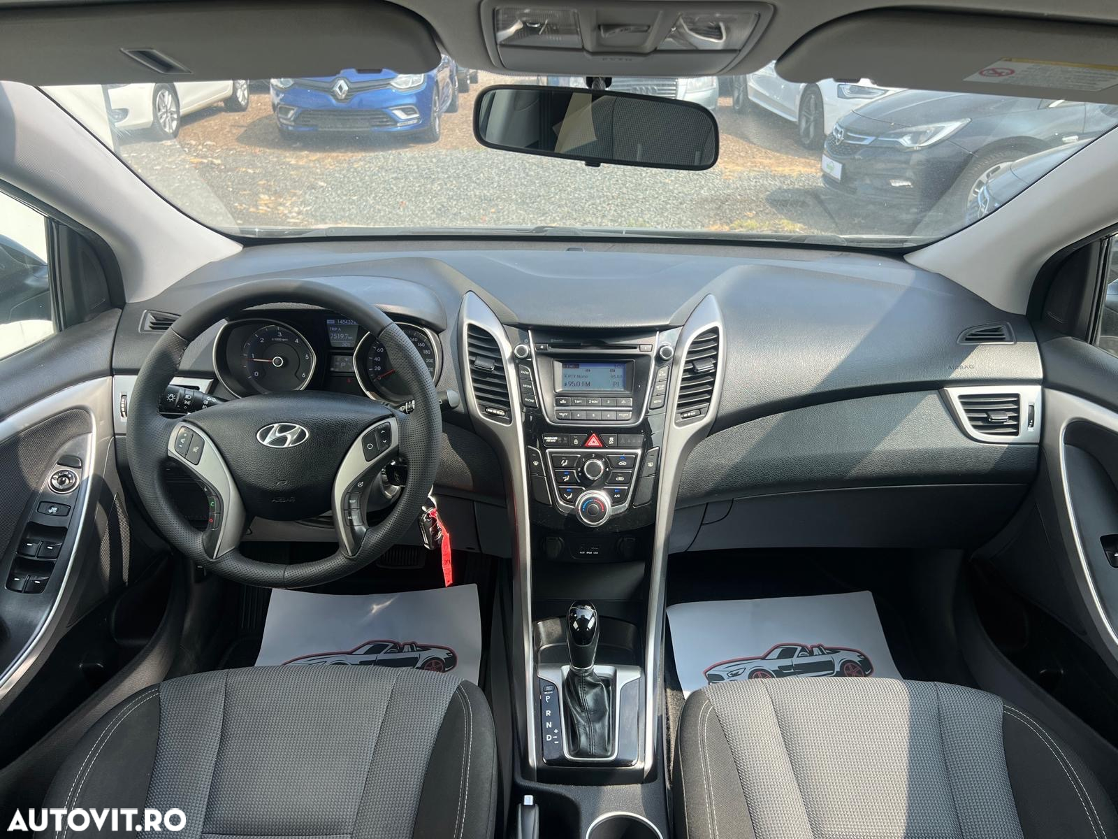 Hyundai i30 1.6 CRDI Automatik Trend - 19