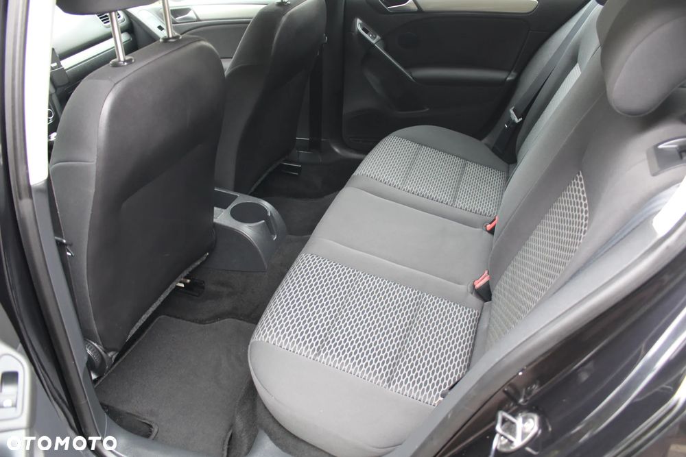 Volkswagen Golf - 13
