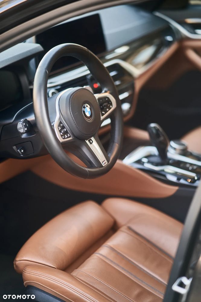 BMW Seria 5 530i xDrive M Sport Edition - 5