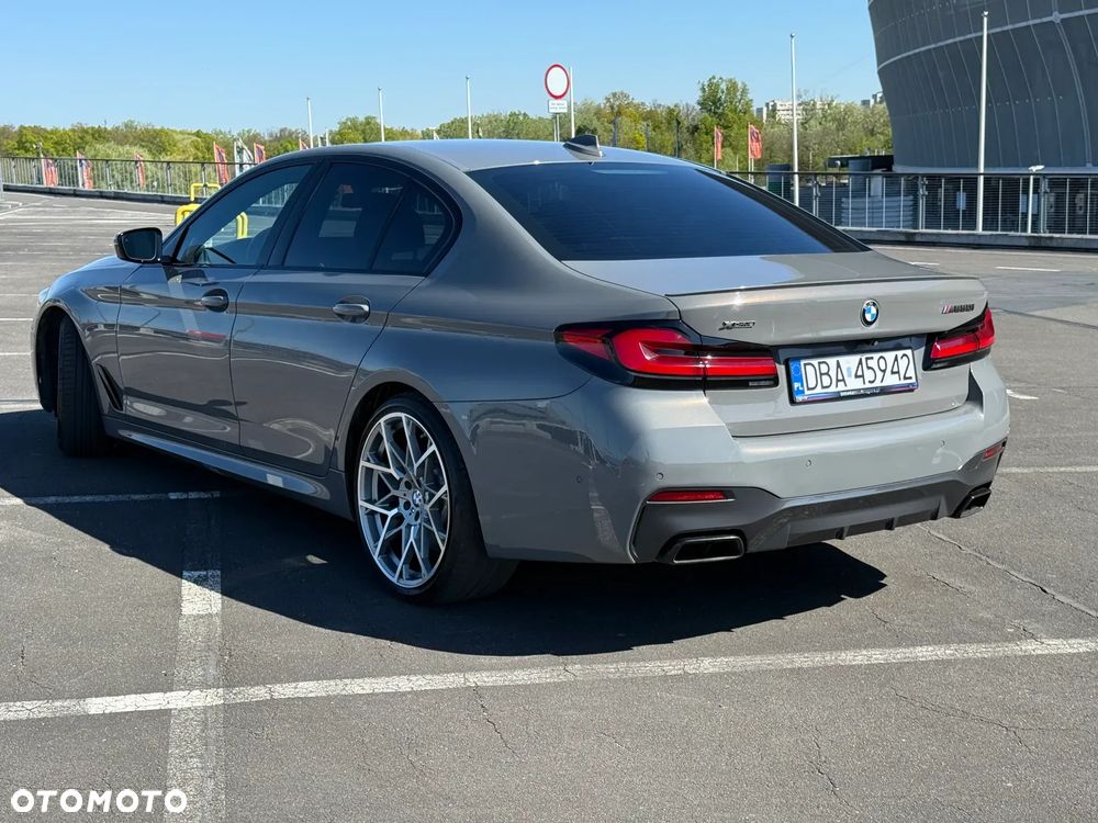 BMW Seria 5 M550i xDrive - 5