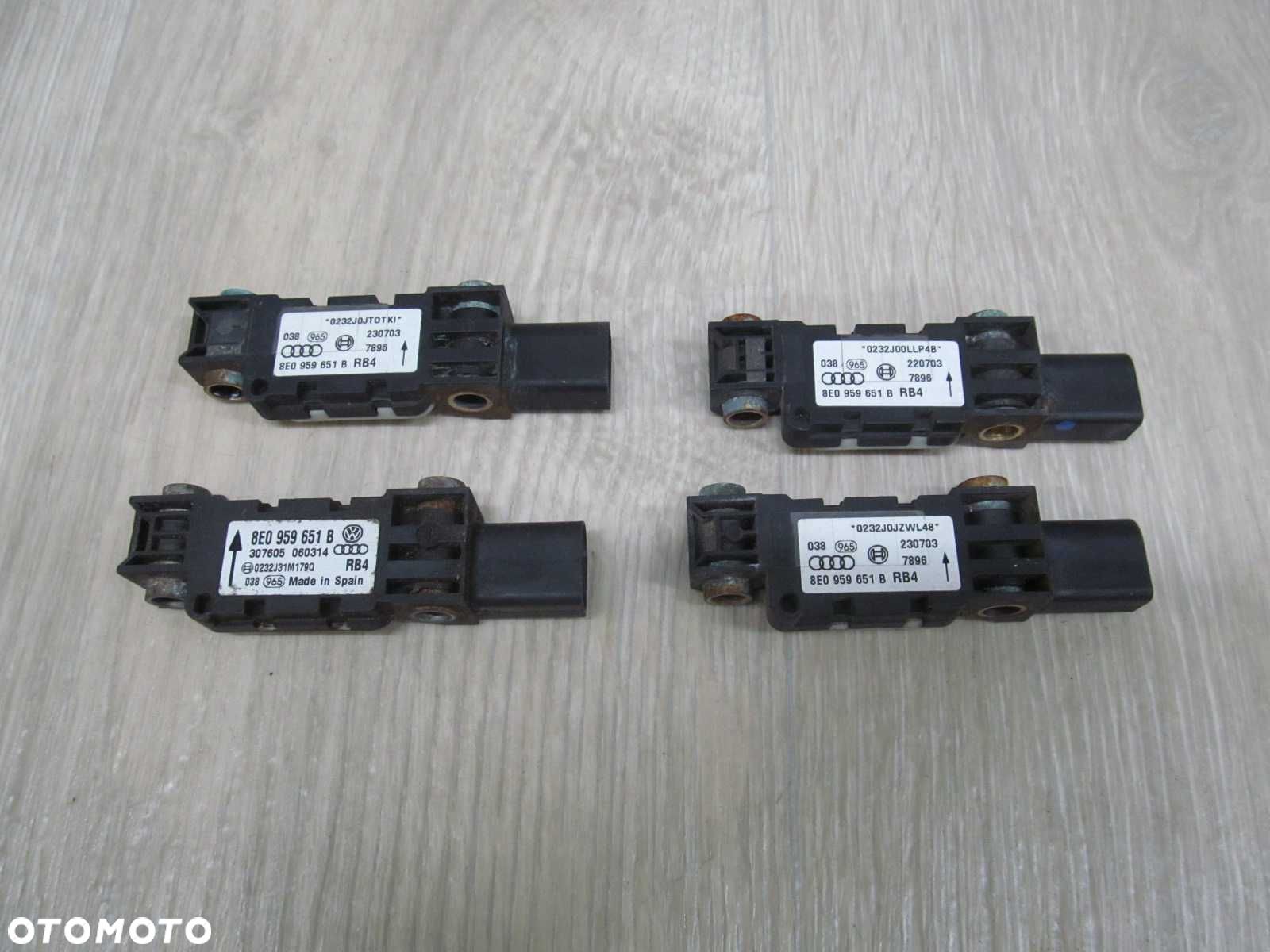 AUDI A4 B6 CZUJNIK UDERZENIOWY 8E0959651B 00-06 - 1