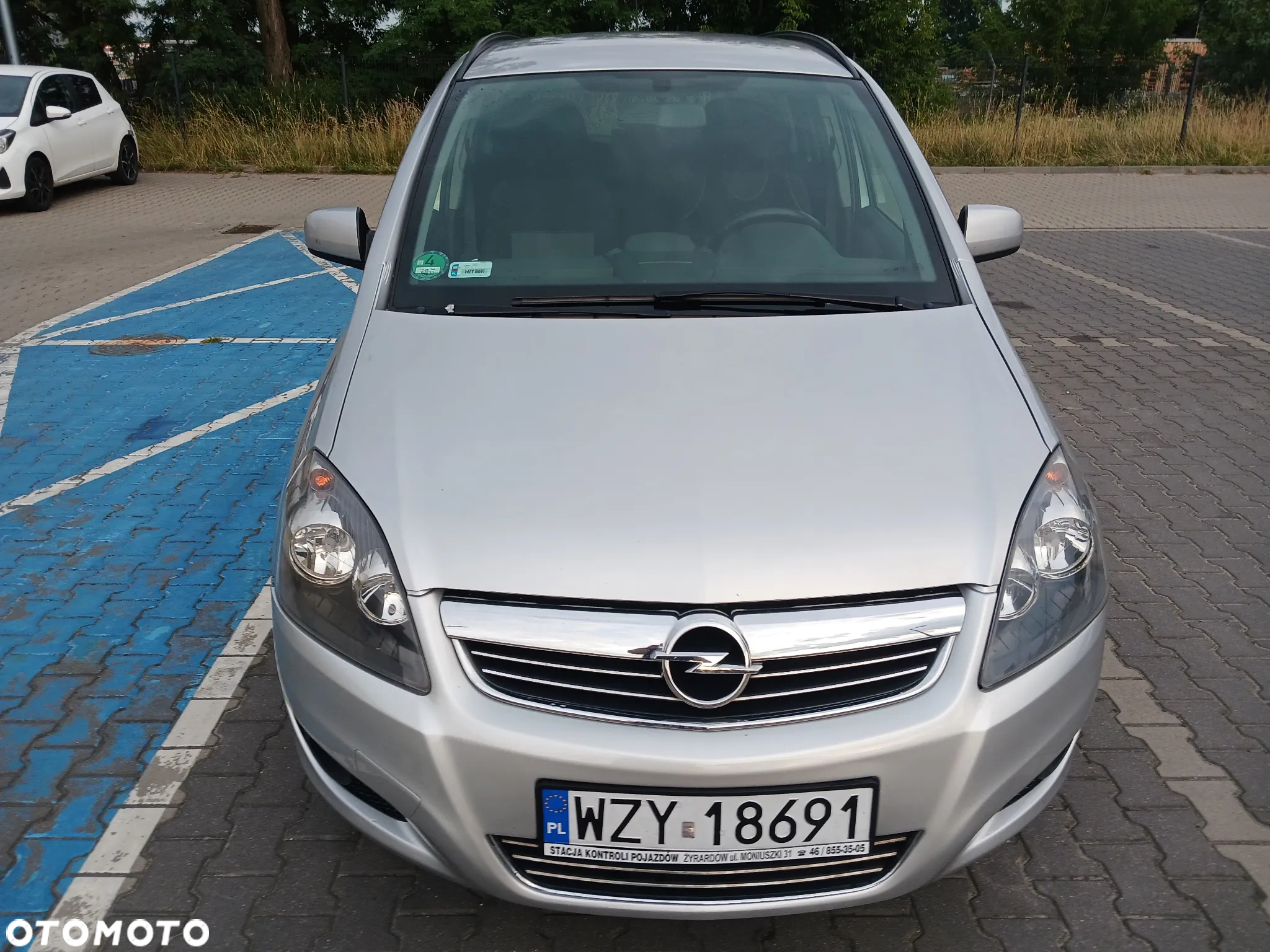 Opel Zafira 1.6 - 4