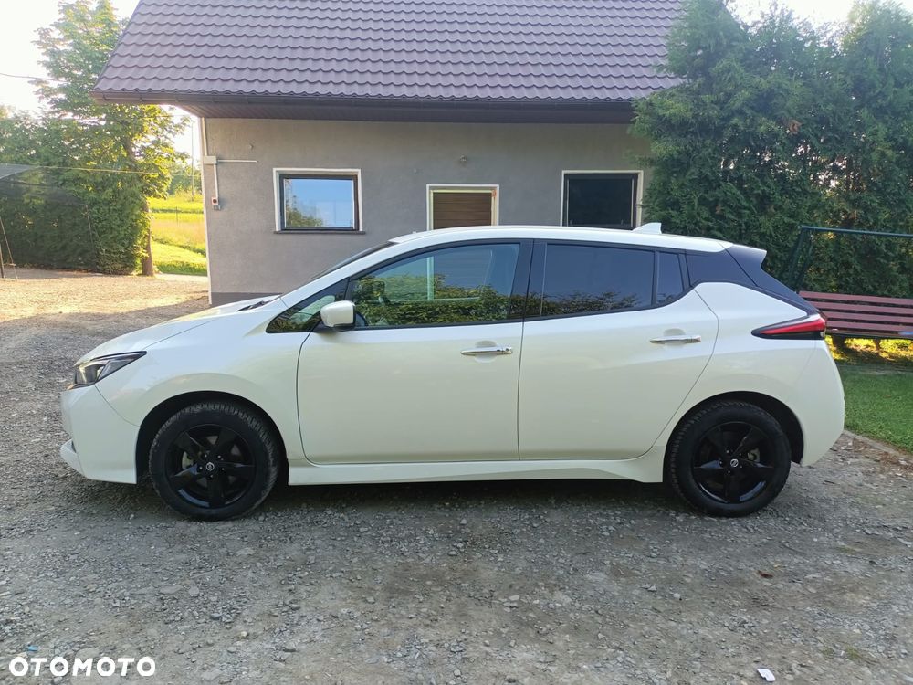 Nissan Leaf - 5