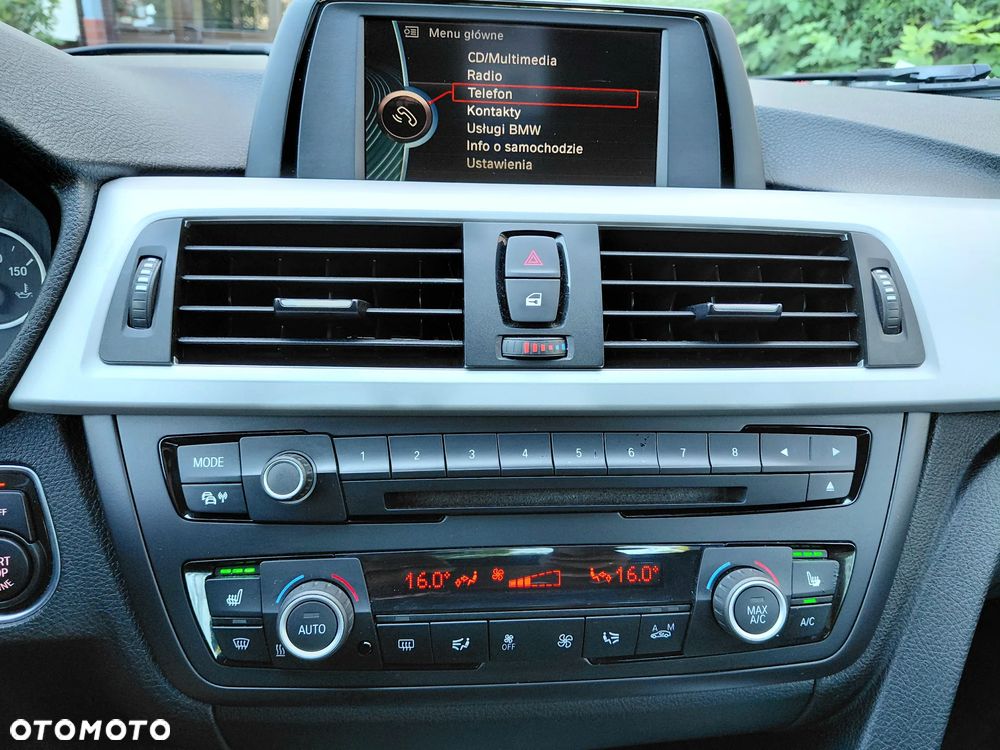 BMW Seria 3 318d Luxury Line - 16