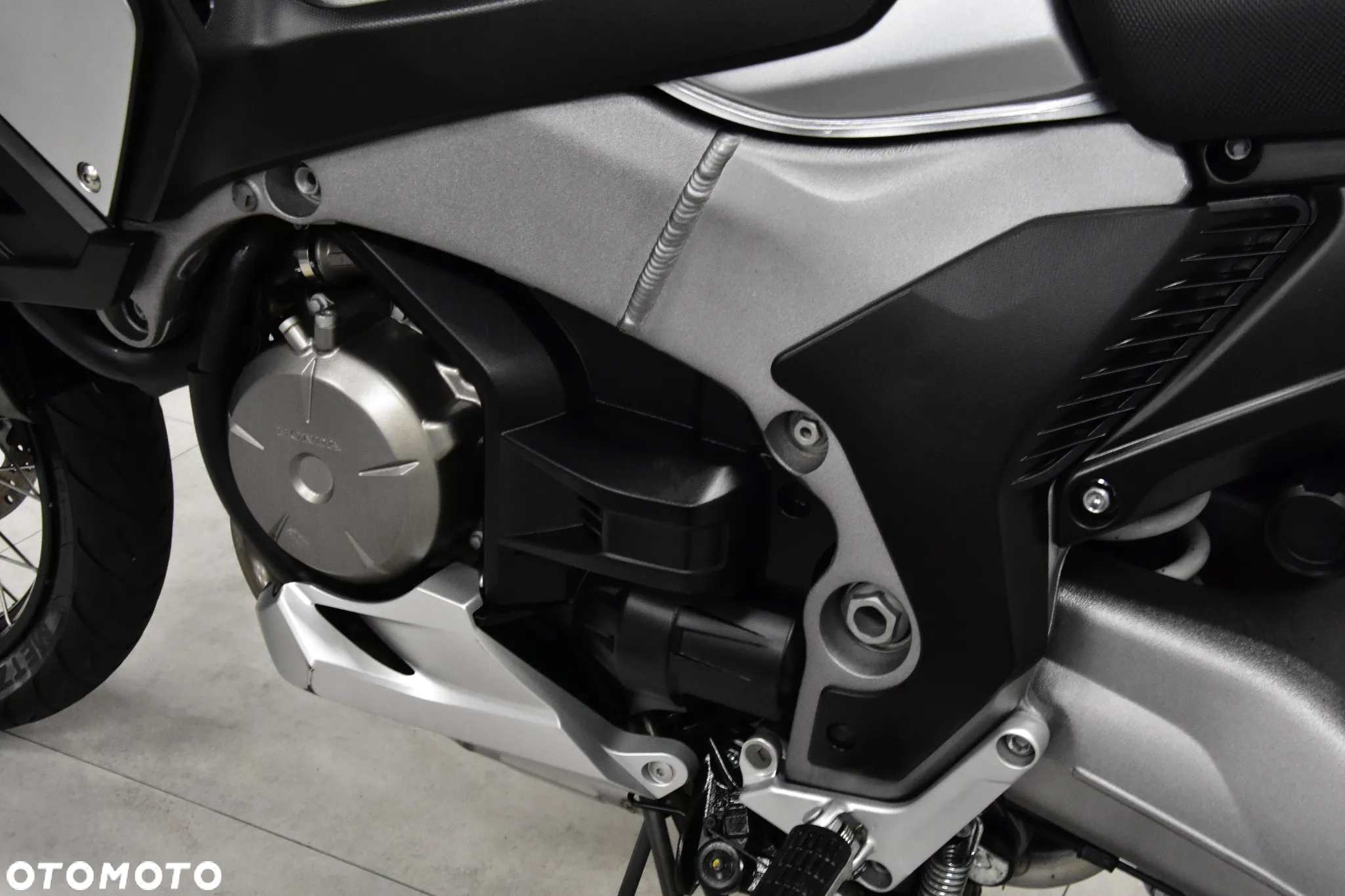 Honda VFR - 38