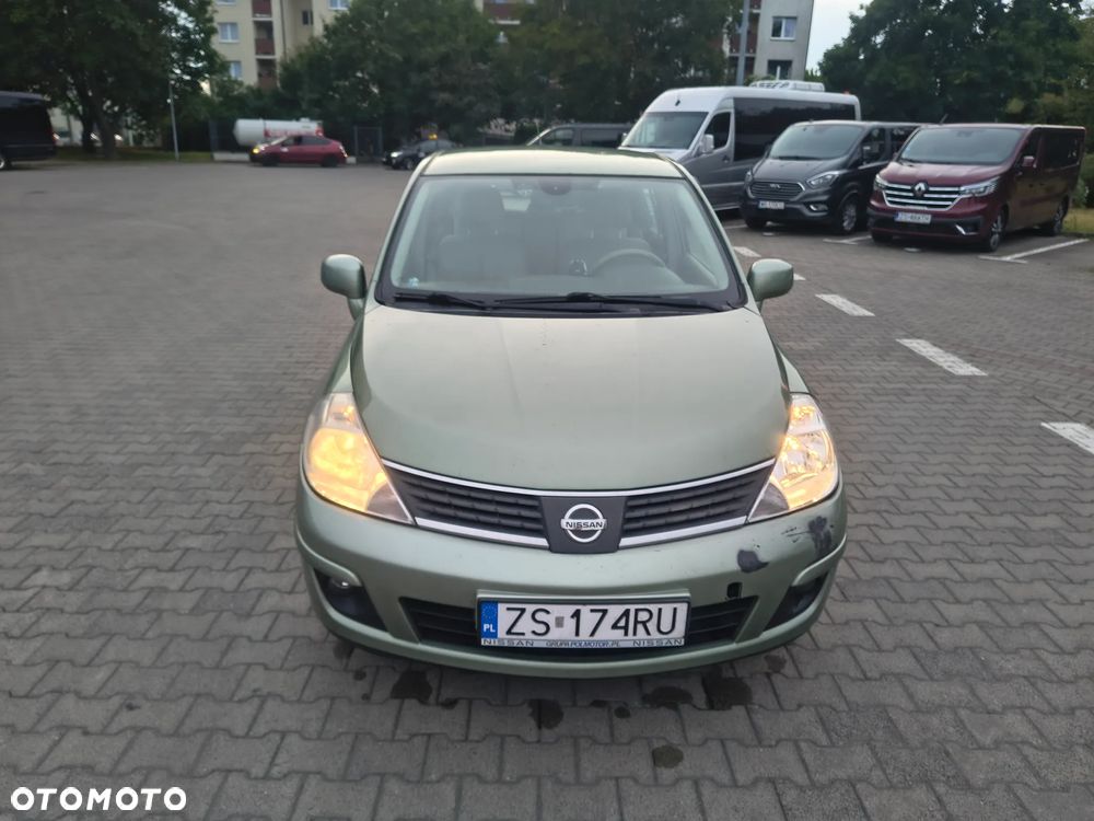 Nissan Tiida 1.6 Acenta - 1