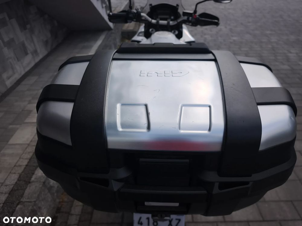 Honda VFR - 15