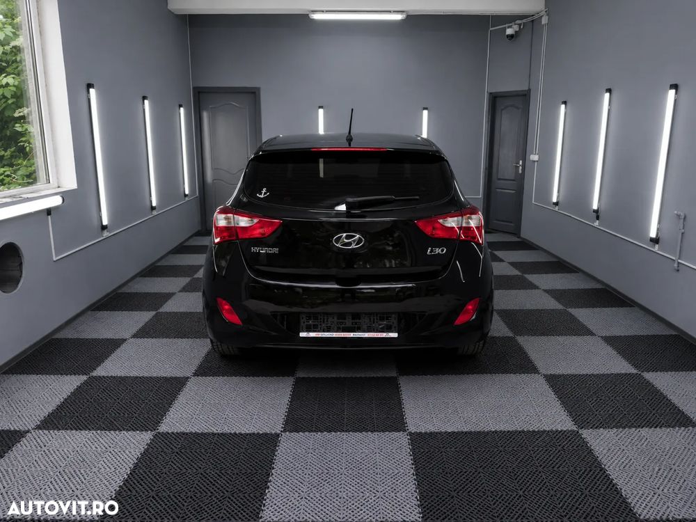 Hyundai i30 1.6 CRDI Highway - 5
